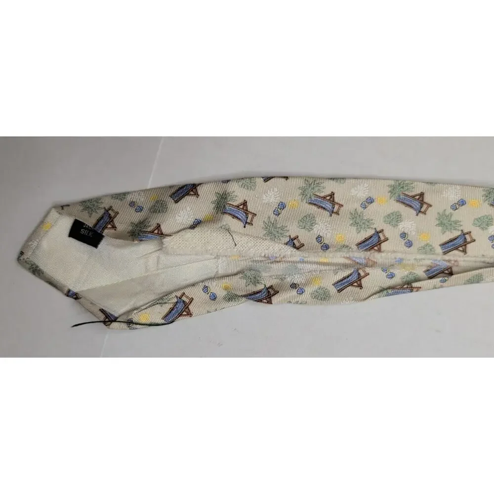 Tom James Silk Necktie Beach Deck Chairs Sea Shells Yellow Blue 60